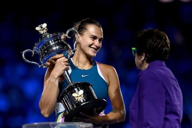 1674906899422059548.jpg 萨巴澳网冠军.jpg